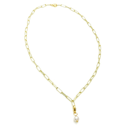 Charming gold necklace